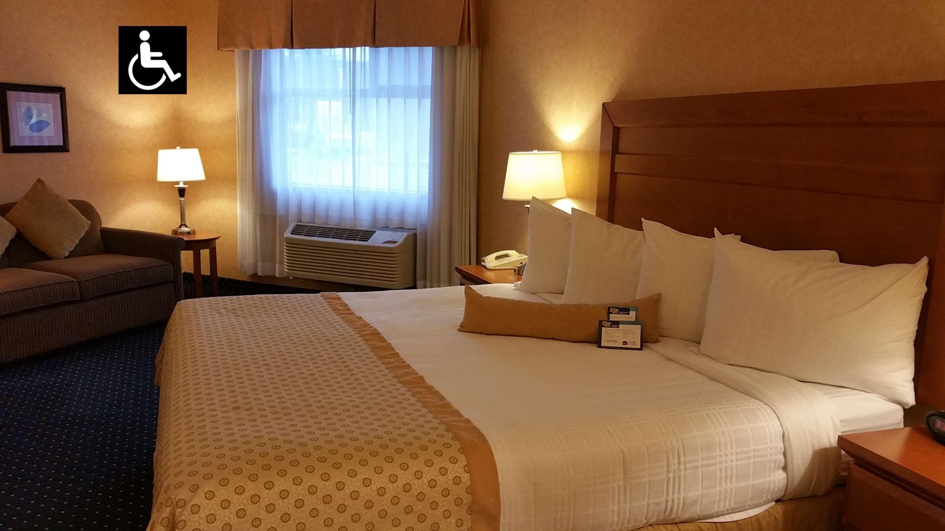 Best Western Plus Langley Inn Екстер'єр фото