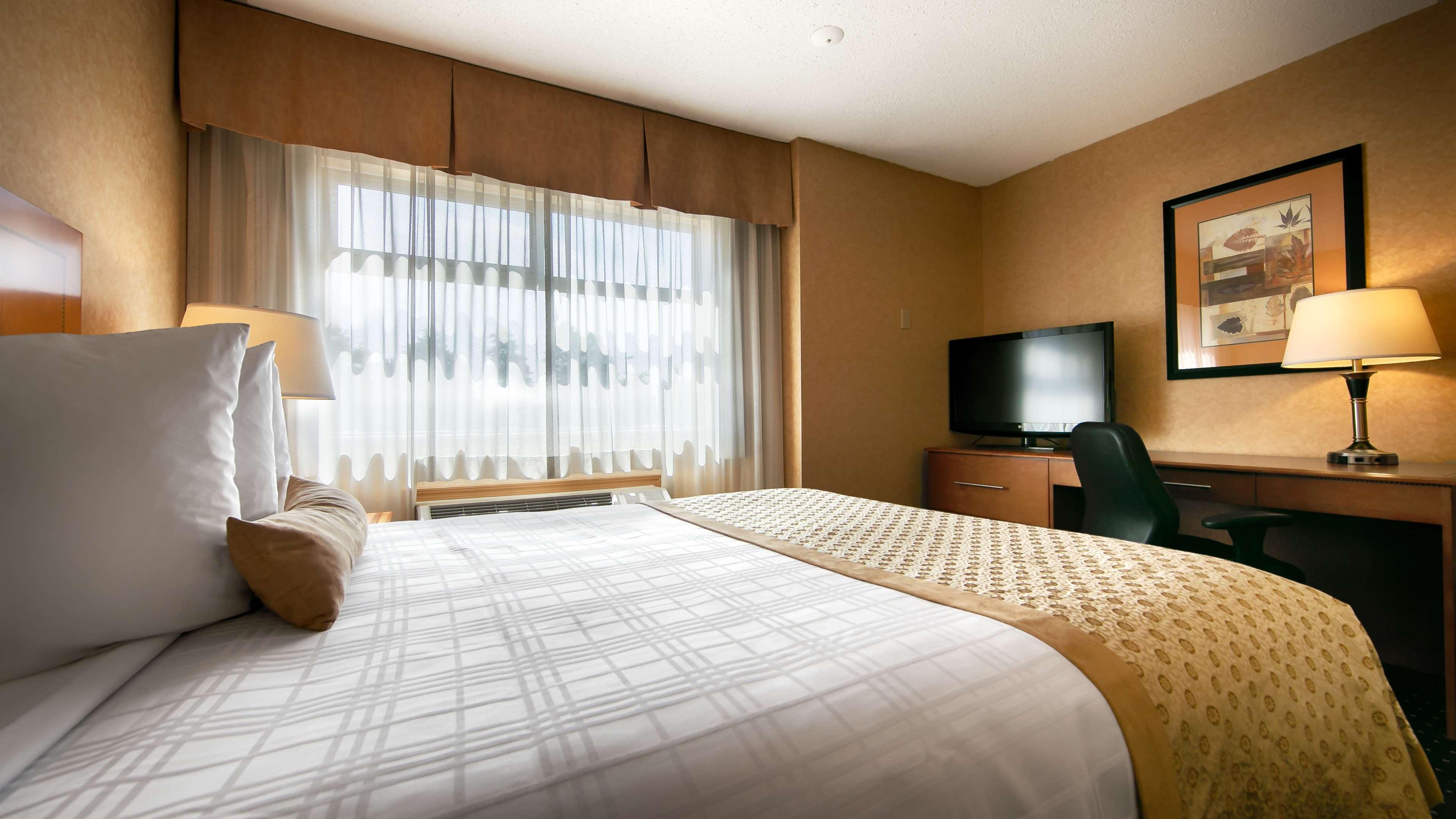 Best Western Plus Langley Inn Екстер'єр фото