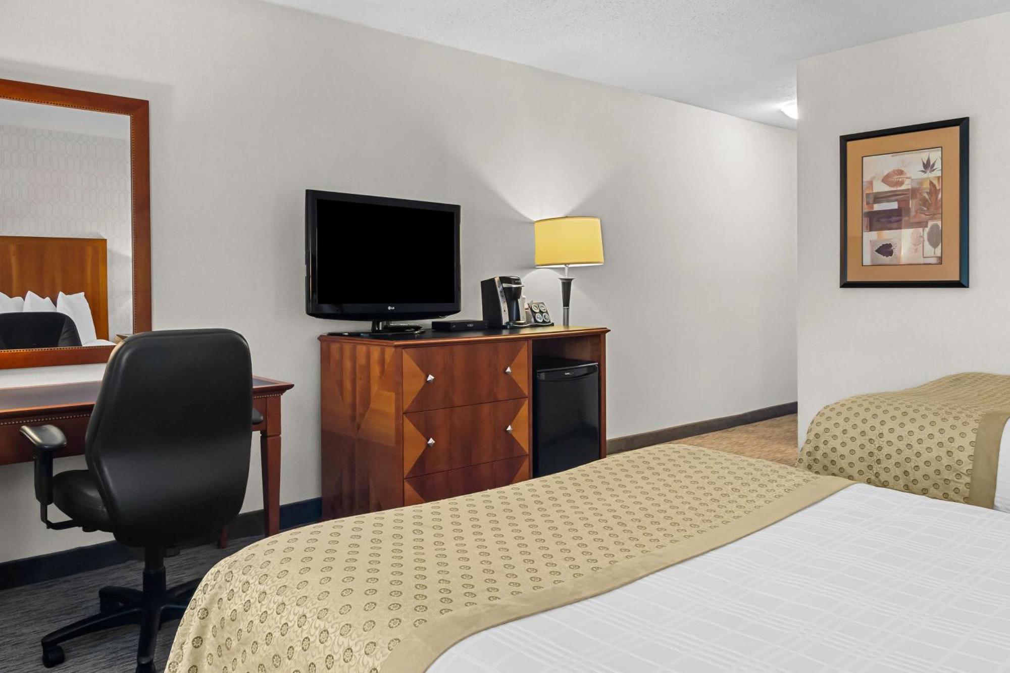 Best Western Plus Langley Inn Екстер'єр фото