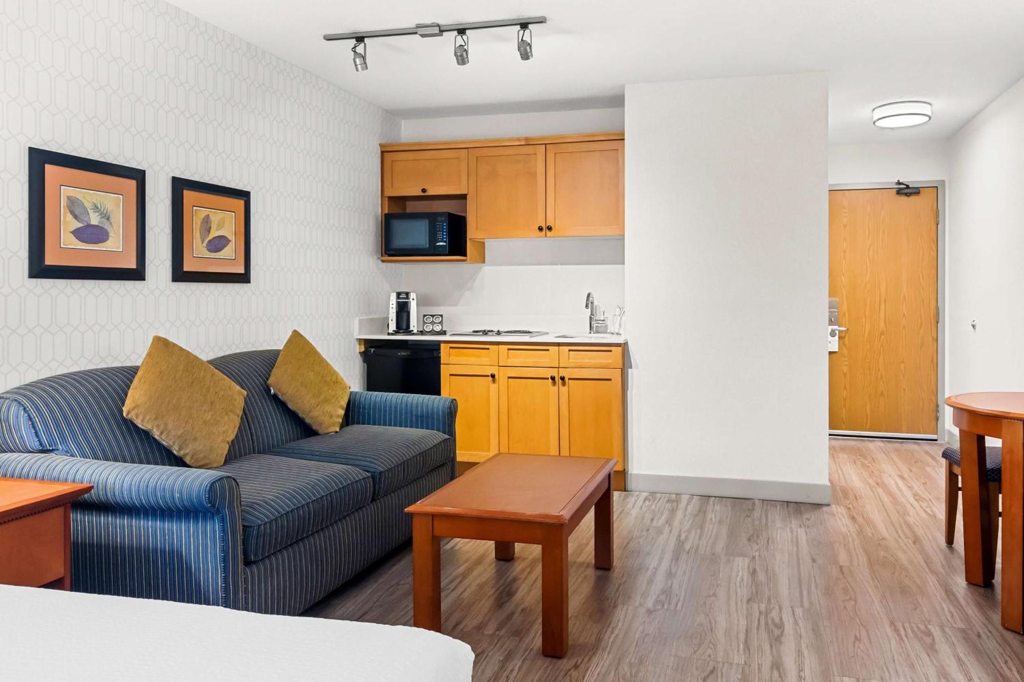 Best Western Plus Langley Inn Екстер'єр фото