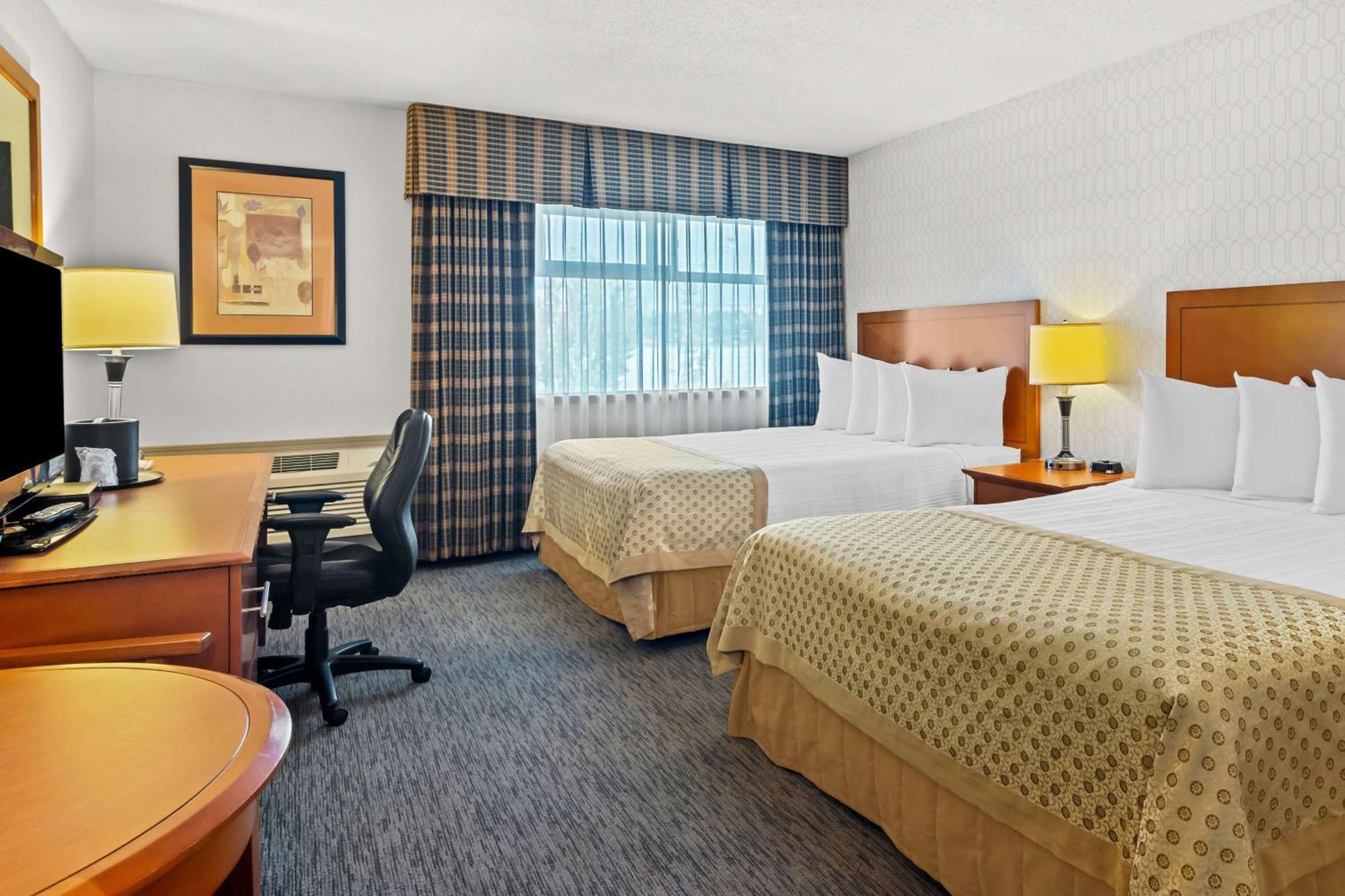 Best Western Plus Langley Inn Екстер'єр фото