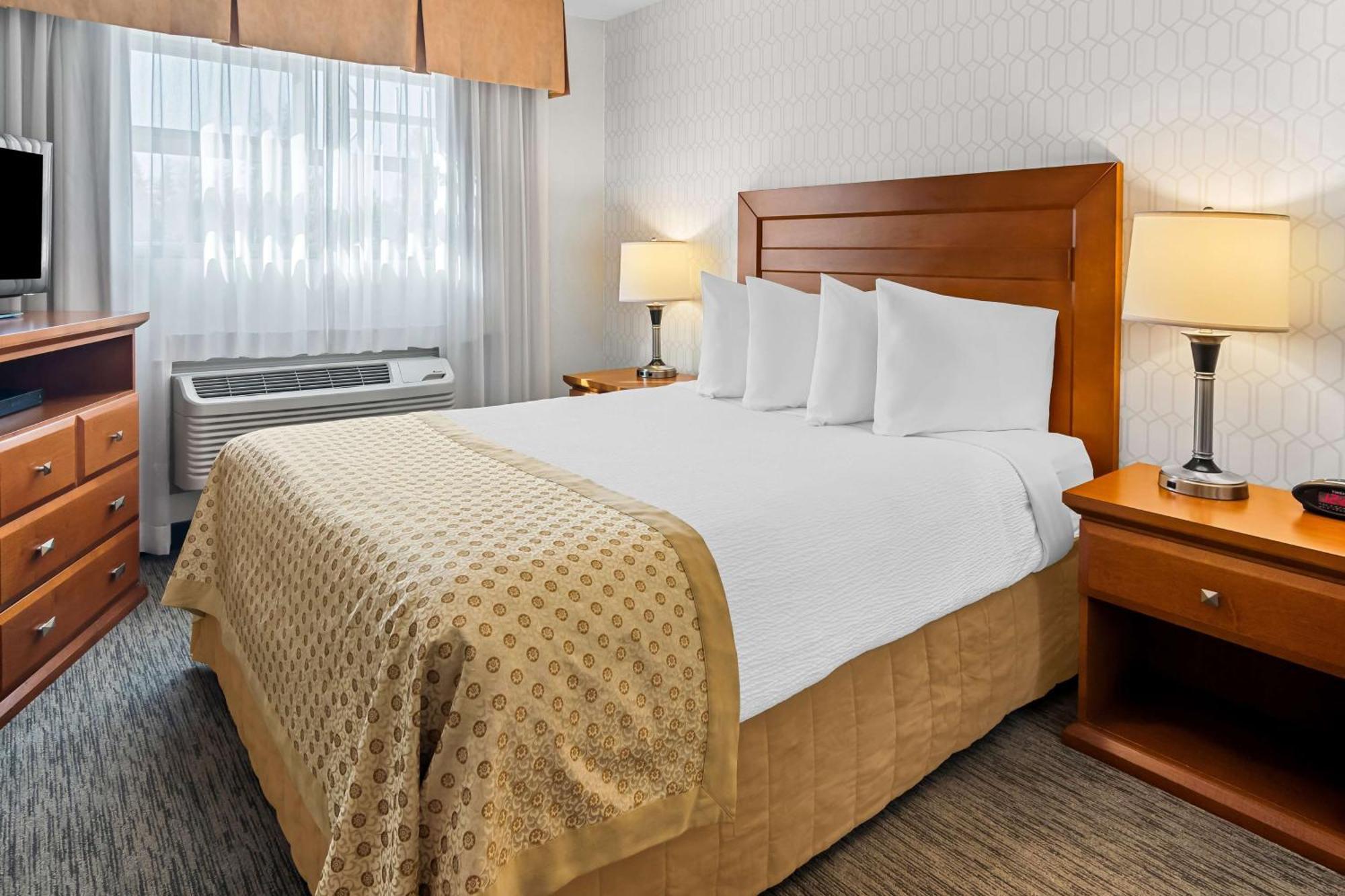 Best Western Plus Langley Inn Екстер'єр фото